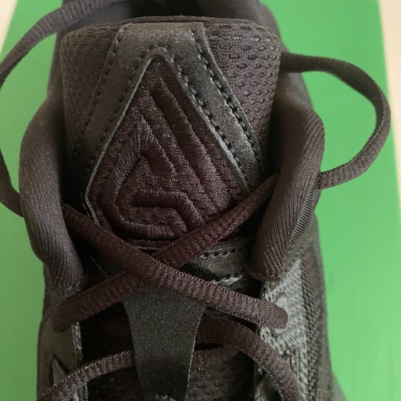 NWB Nike Giannis Immortality 3 All Black Athletic Shoes Men\'s Sz 11.5 DZ7533-001